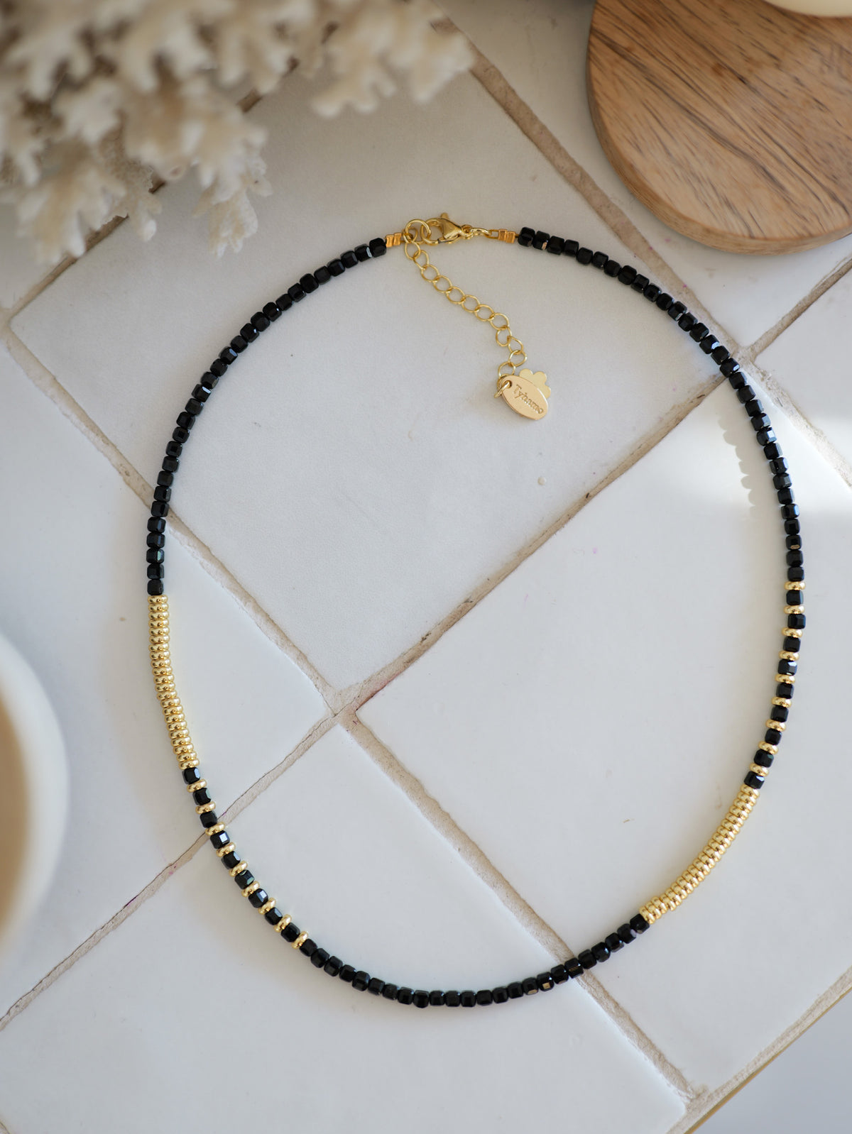 Nairobi Fin Quartz Noir