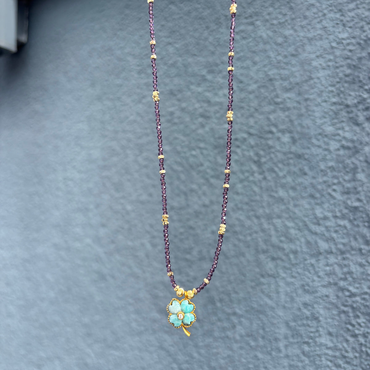 Lucky Jade teinté Violet & Amazonite