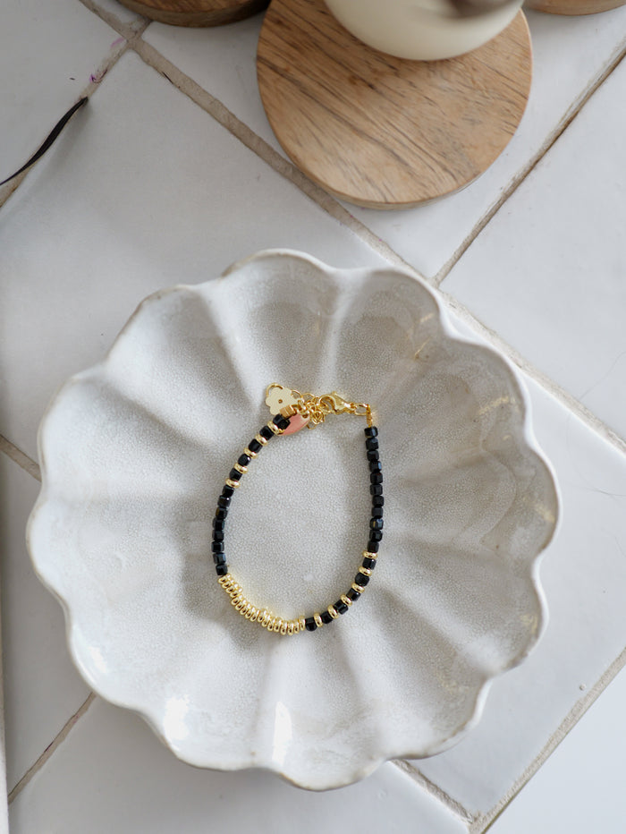 Nairobi Fin Quartz Noir