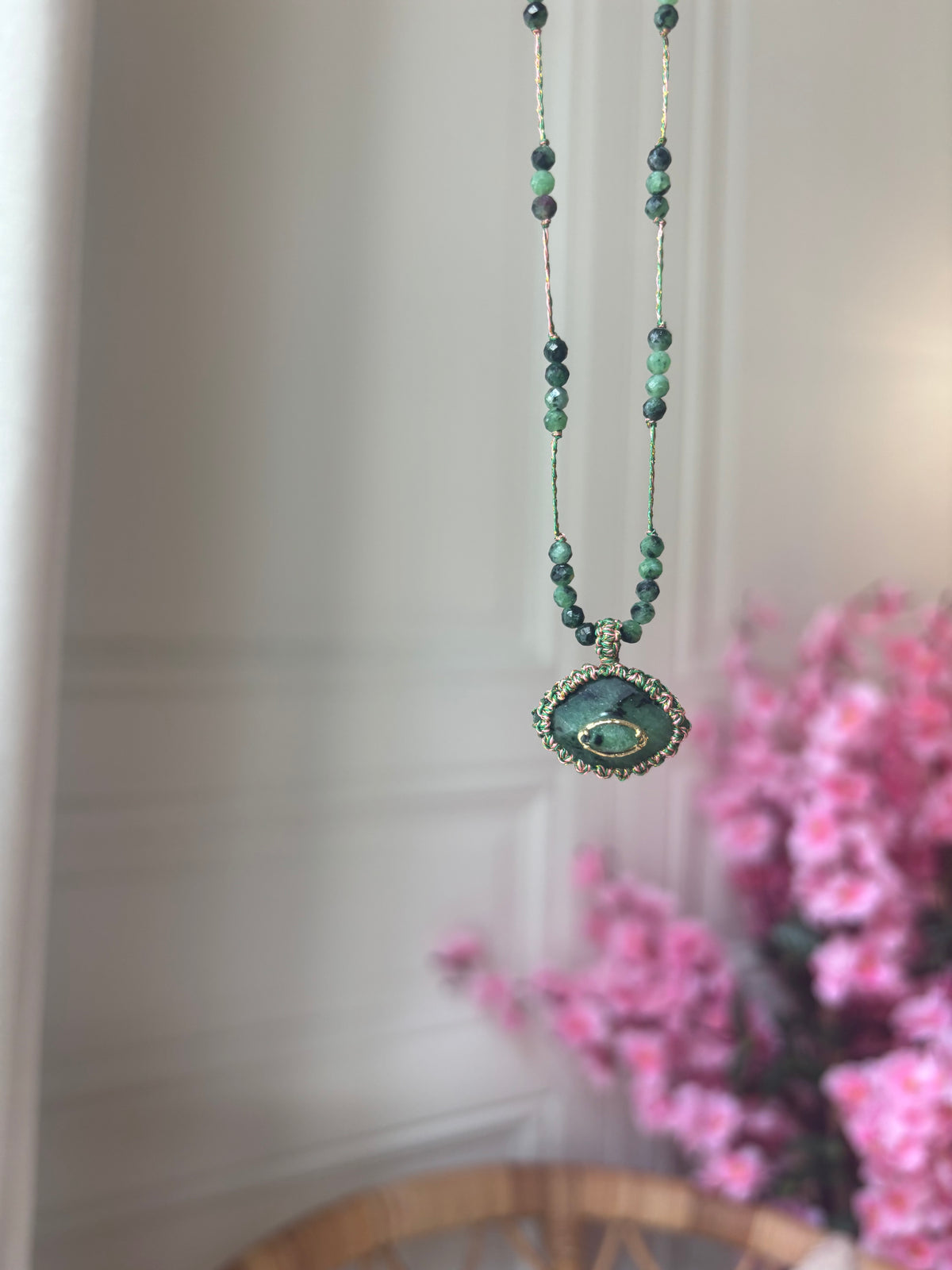 Collier Œil Rubis Soizite