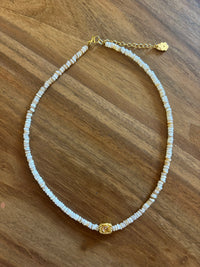 Ras de cou Coquillage et Zircons