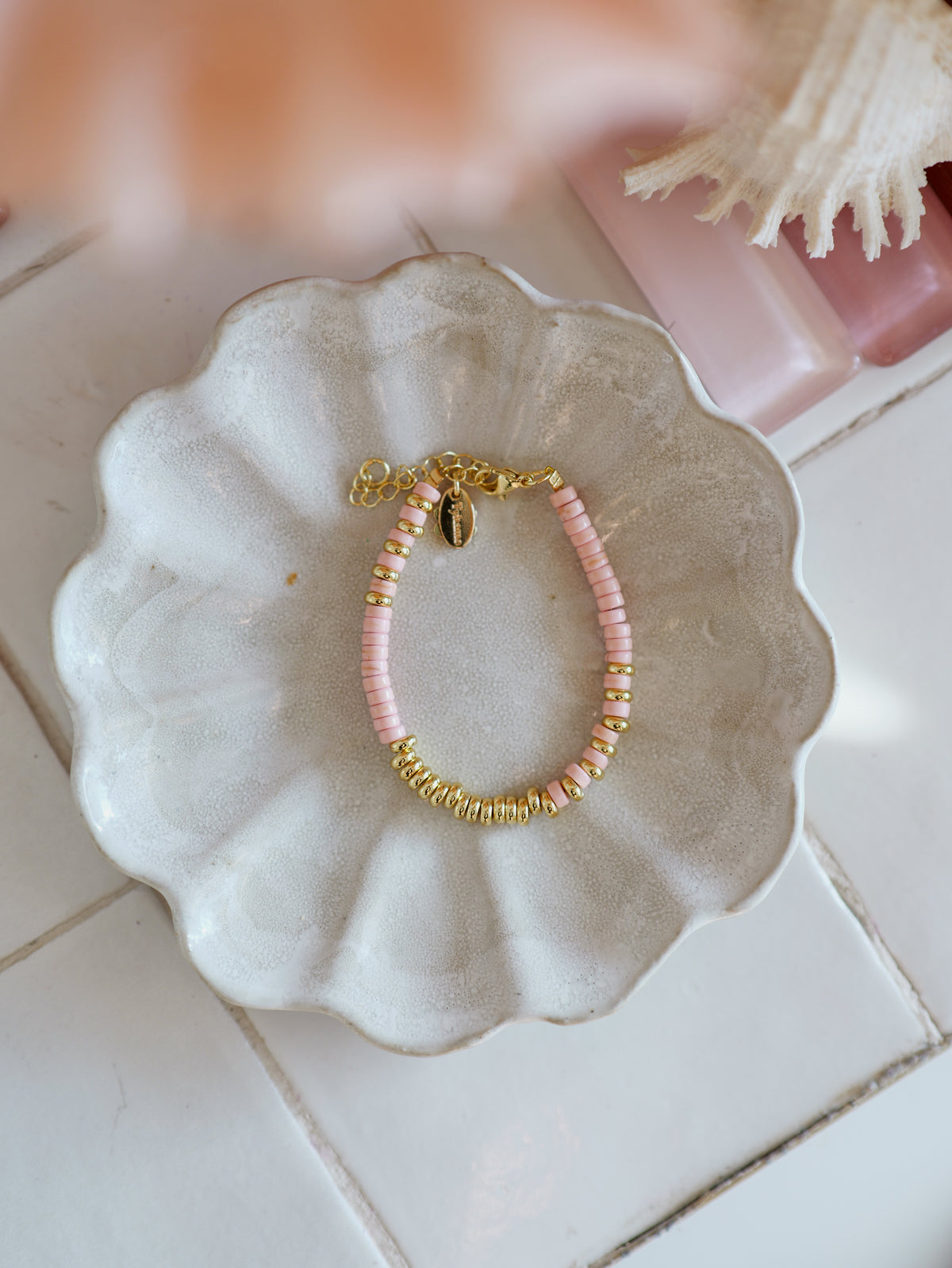 Nairobi Howlite Rose bonbon