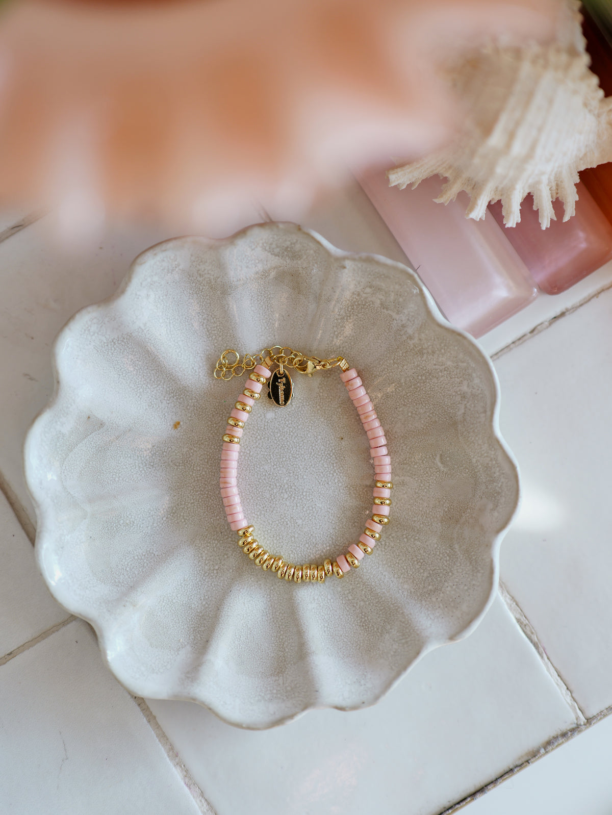 Nairobi Howlite Rose bonbon
