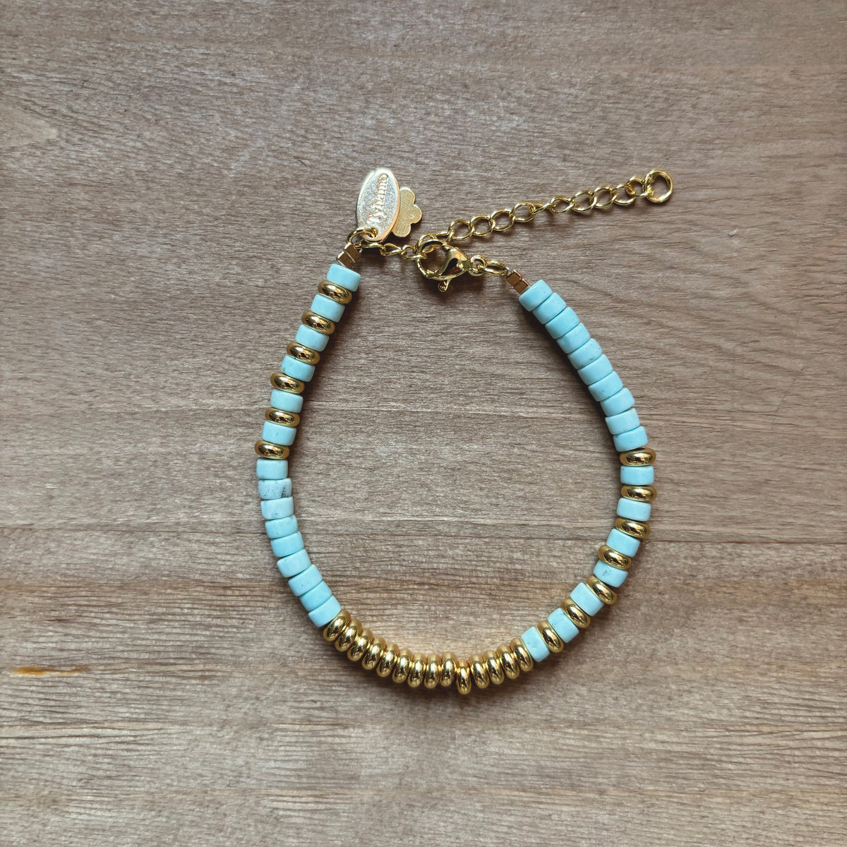 Nairobi Howlite Bleue