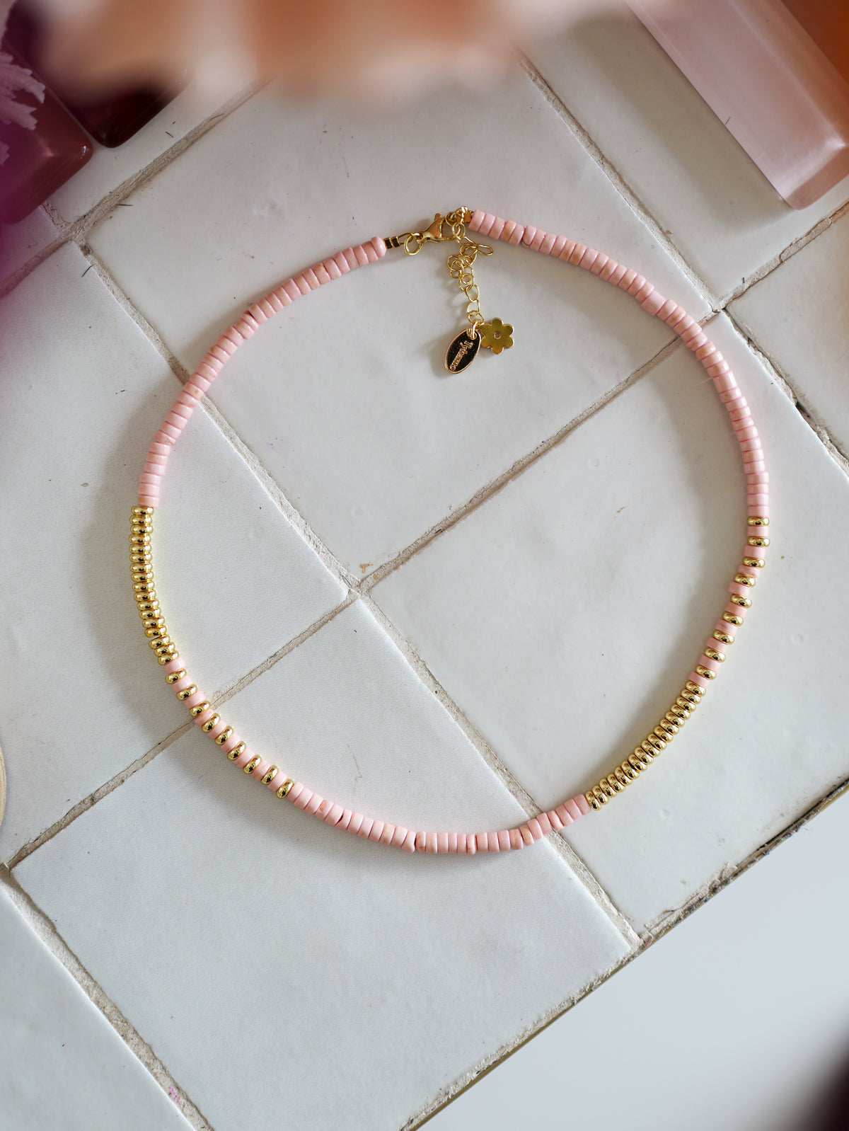 Nairobi Howlite Rose bonbon
